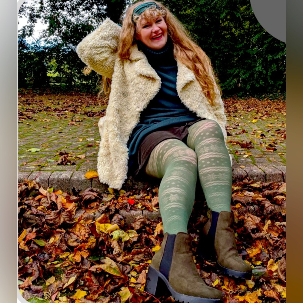 SNAG Patterned Tights: Opaque Cosy Tights in Dollarz